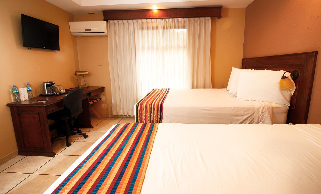 La Riviera Hotel San Antonio De Belen Exterior photo